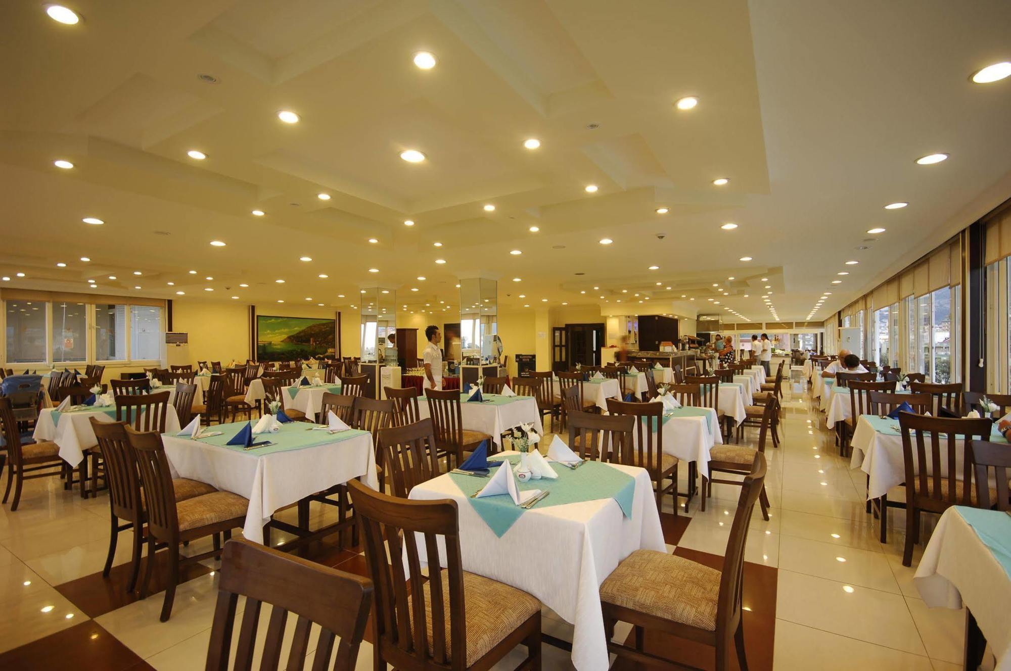 Aska Kleopatra Beste Hotel 阿拉尼亚 外观 照片